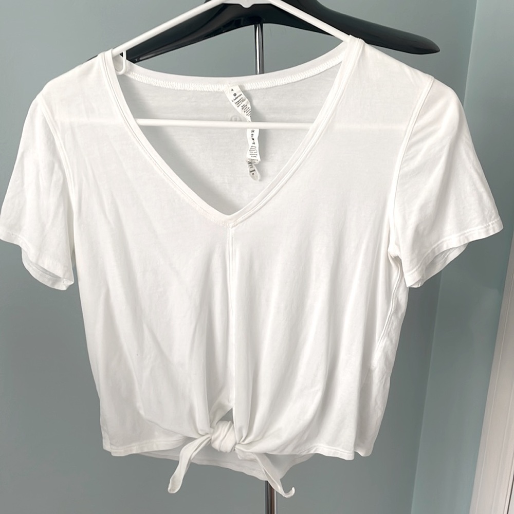 Lululemon tie-front short sleeve white shirt size 4